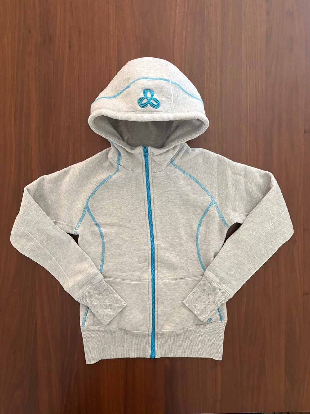 Rare early 2010’s TNA zip-up